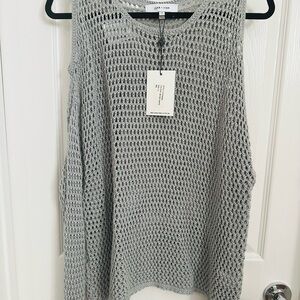 John + Jenn Gray Sleeveless Knit Sweater